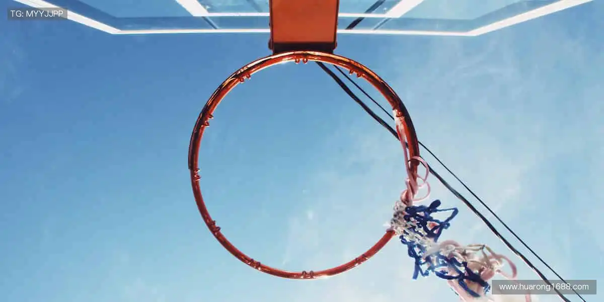 🎮 潮流装备，释放你的运动 DNA！👟